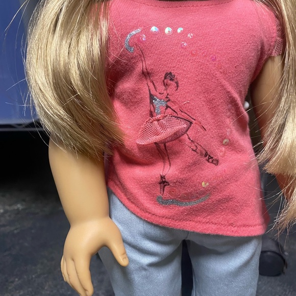 American Girl “Just Like You” Doll- Blonde hair, Green/Hazel eyes, Pierced Ears - Picture 3 of 4